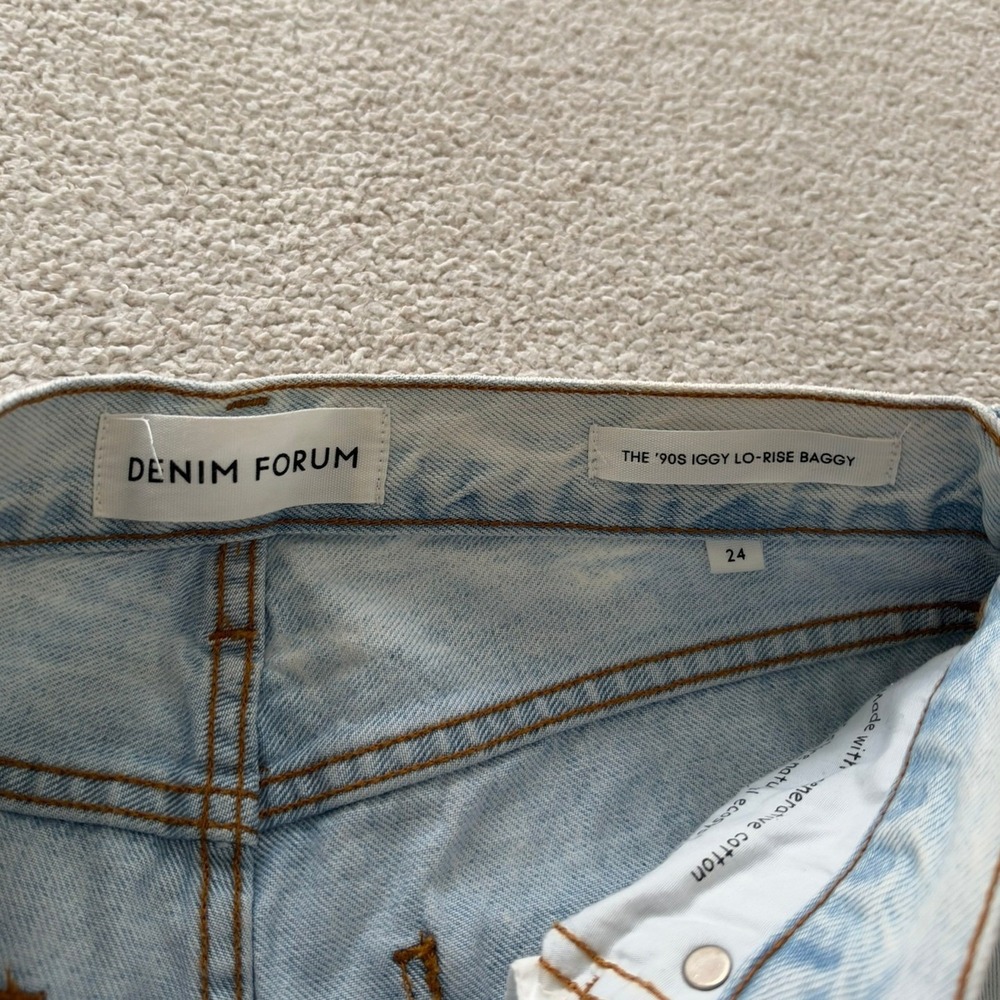 Aritzia Denim Forum The 90s Iggy Low Rise Baggy Jeans size 24 in Light Blue - Picture 3 of 5
